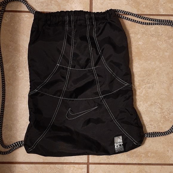 Nike backpack - Picture 5 of 11